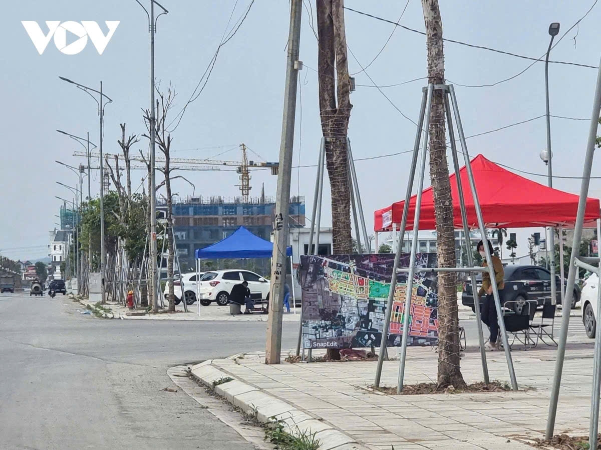 Bắc Giang xử lý nghiêm hành vi thổi giá, gây sốt ảo thị trường bất động sản- Ảnh 3. Bắc Giang xử lý nghiêm hành vi thổi giá, gây sốt ảo thị trường bất động sản- Ảnh 3.